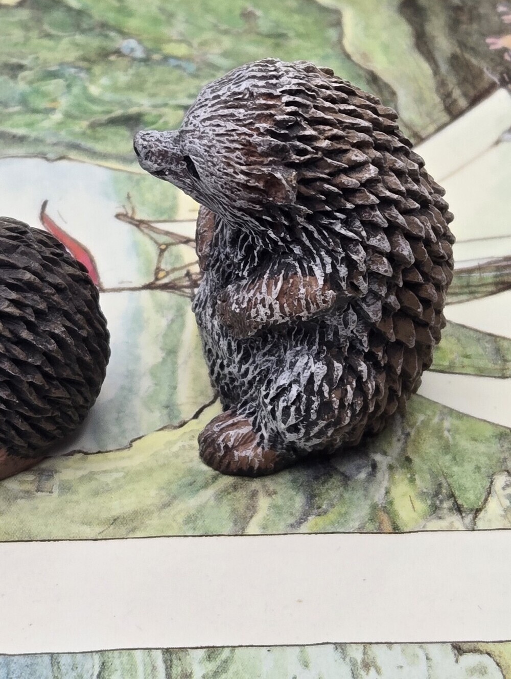Vintage Young's Resin Hedgehog Lot Of 2 Miniature - Picture 5 of 11